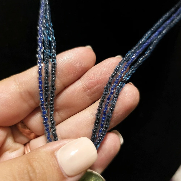 KENNETH COLE Nwot Blue Seed Bead Statement Necklace with Green Enamel Pendant - Picture 6 of 9